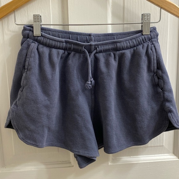 Brandy Melville Pants - Brandy Melville Shorts